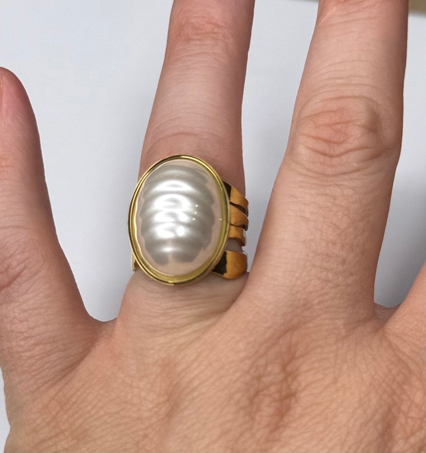 Anillo nacar ovalado