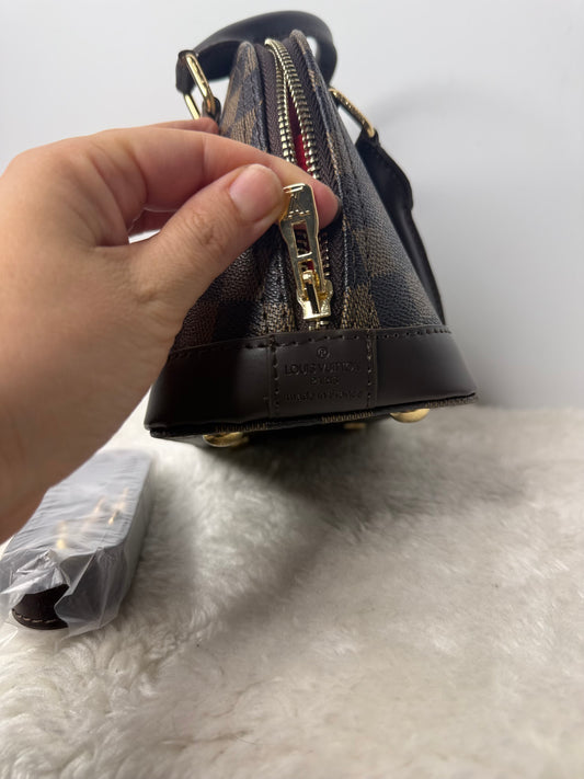 ALMA DAMIER poli