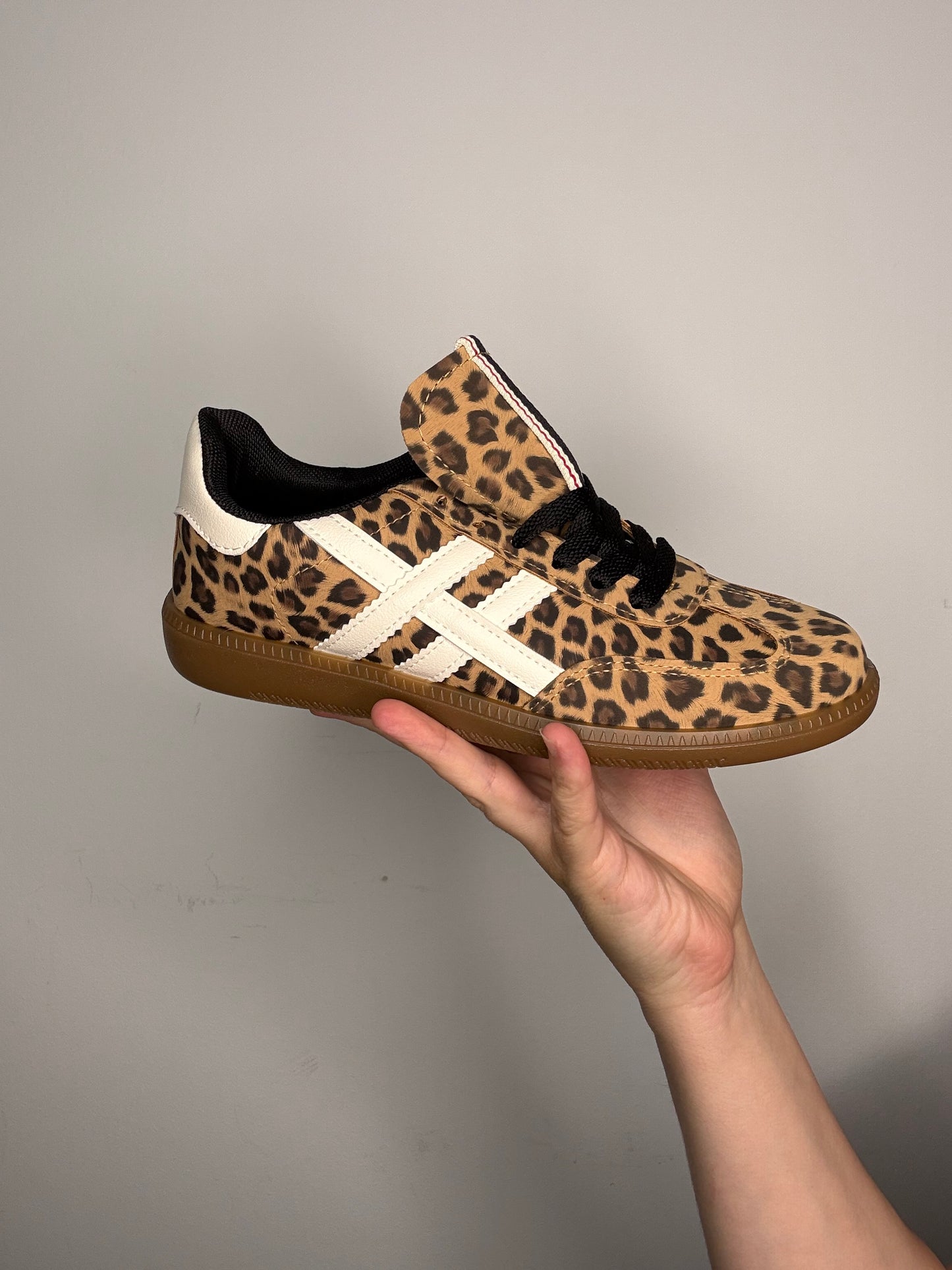 Zapatilla leopardo