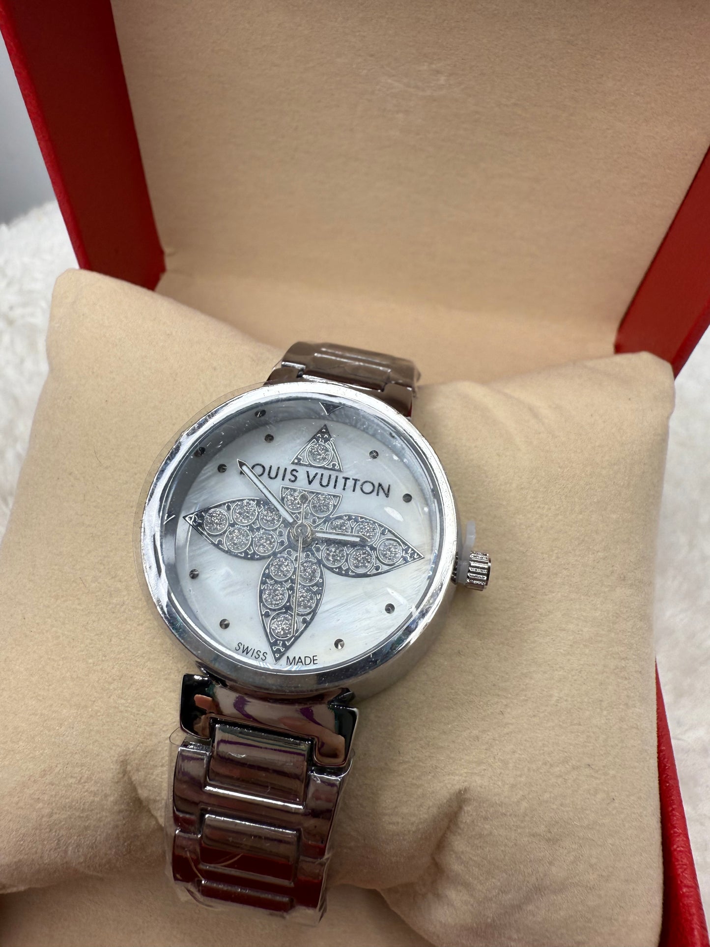 RELOJ MUJER LV 2 PLATA
